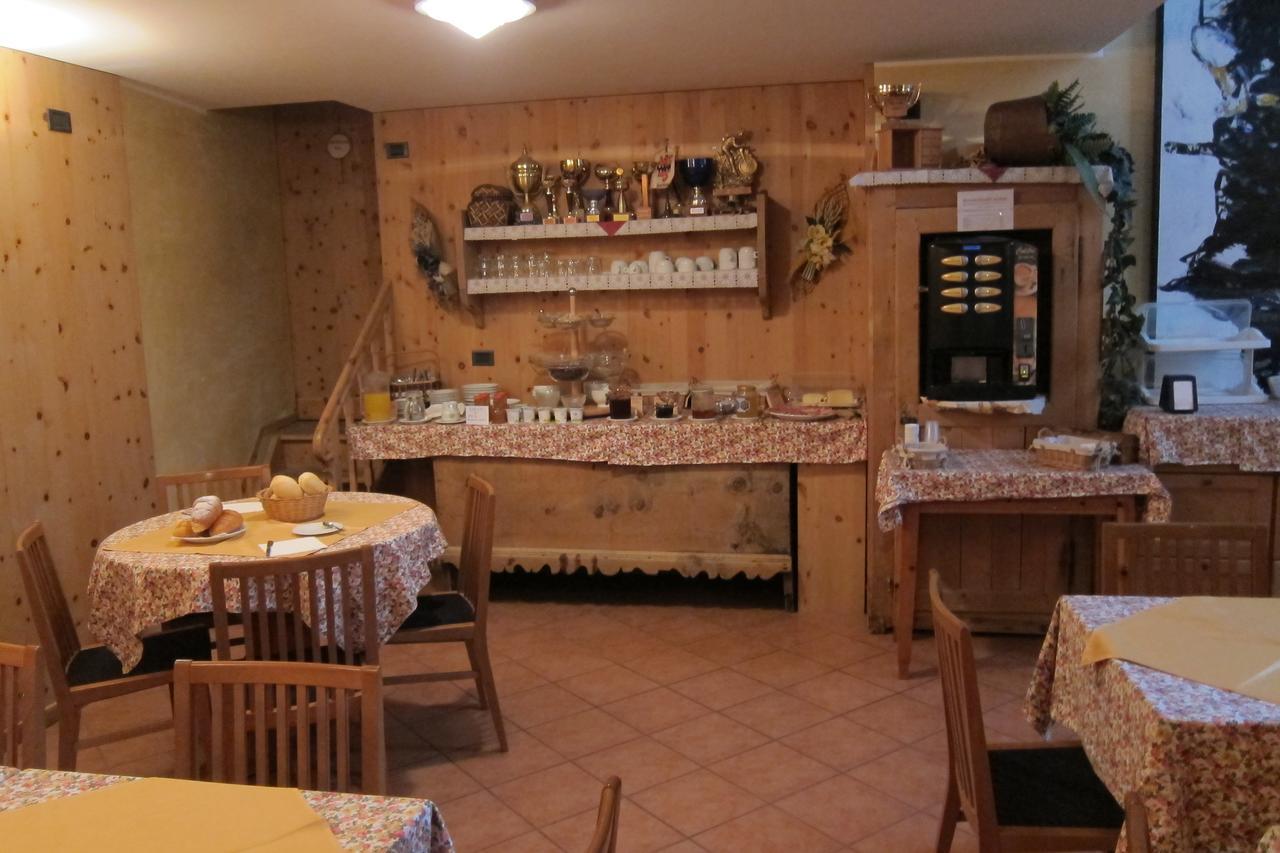 Chalet Del Sole Per Gruppi Livigno Exterior foto